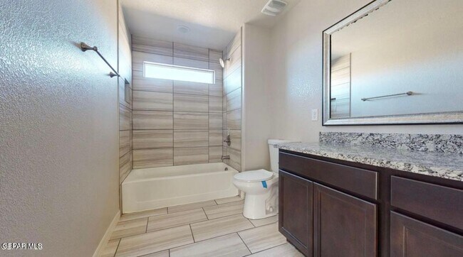 Building Photo - 14925 Pebble Hills Blvd