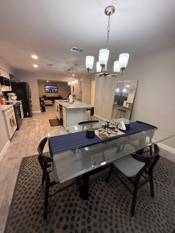 Building Photo - 1504 N Fielder Rd