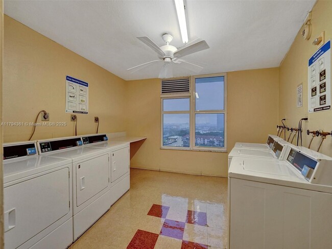 Building Photo - 3800 S Ocean Dr