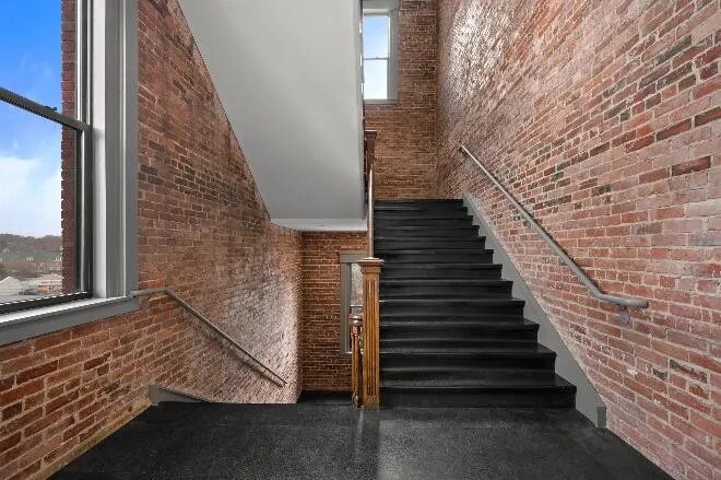 Building Photo - 56 Oak Terrace