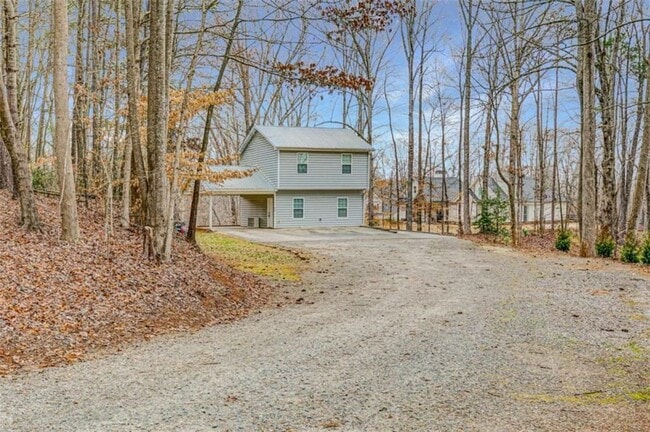 Building Photo - 2535 Hickory Rd