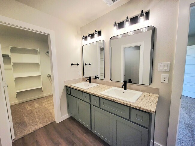 Building Photo - Gorgeous 2025 Build! 4/2/2 in Burgamy Park! Frenship School District!