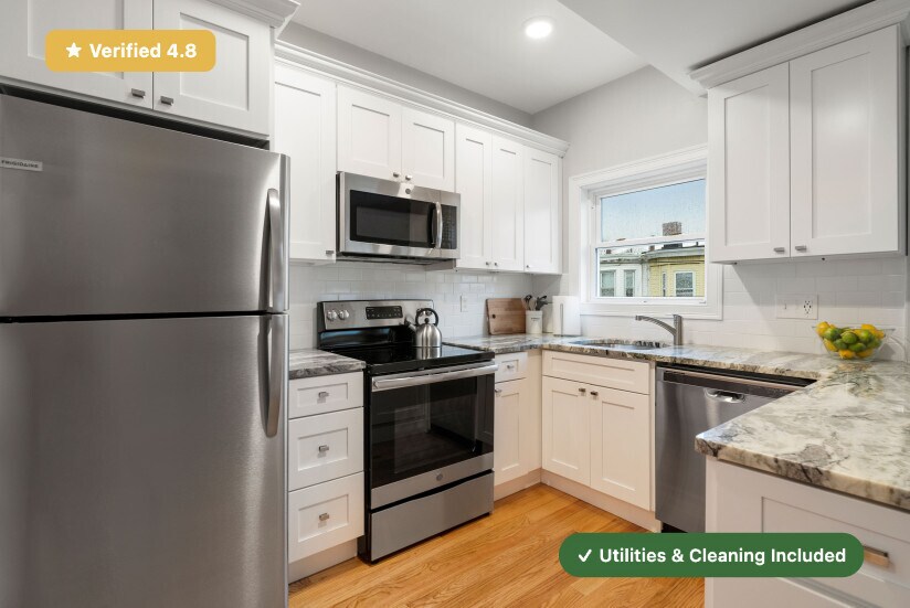 Building Photo - Furnished Bedroom with Private Bath in East Boston