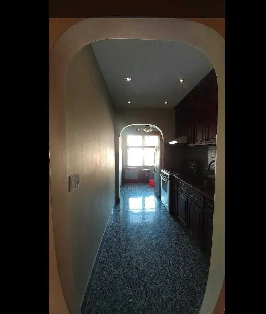 kitchen and breakfast nook - 6446 84th Pl