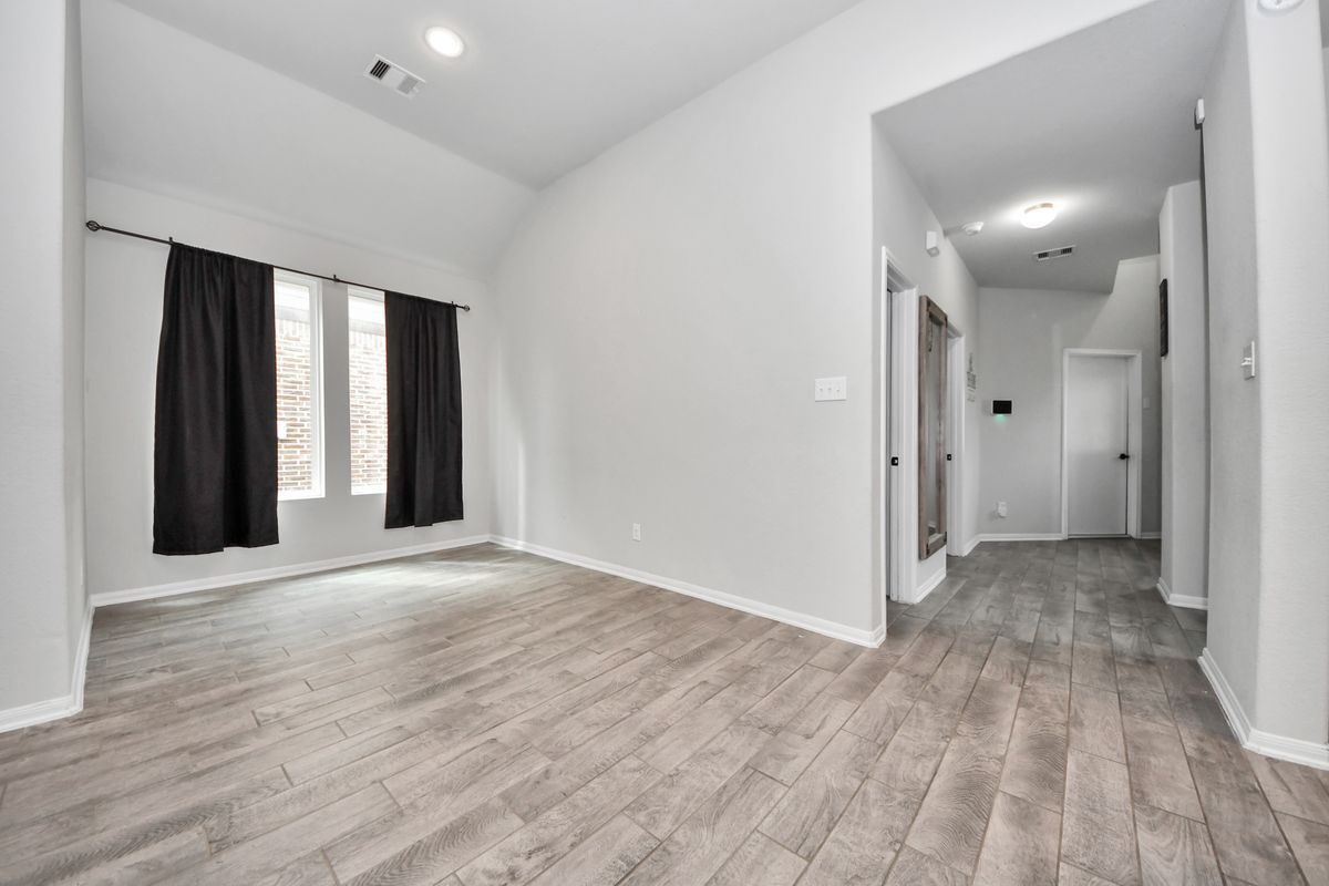 Building Photo - 14718 Black Rail Dr