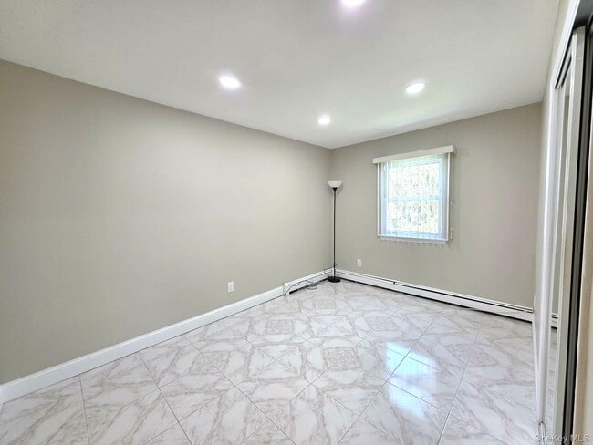 Building Photo - 308 Browns Rd