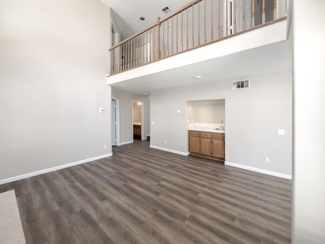 Building Photo - 4 BEDROOM / 3 CAR GARAGE MURRIETA HOME FOR...