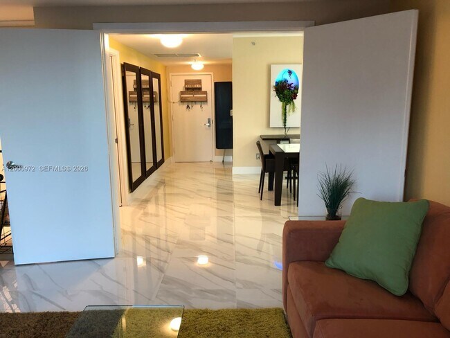 Building Photo - 325 S Biscayne Blvd