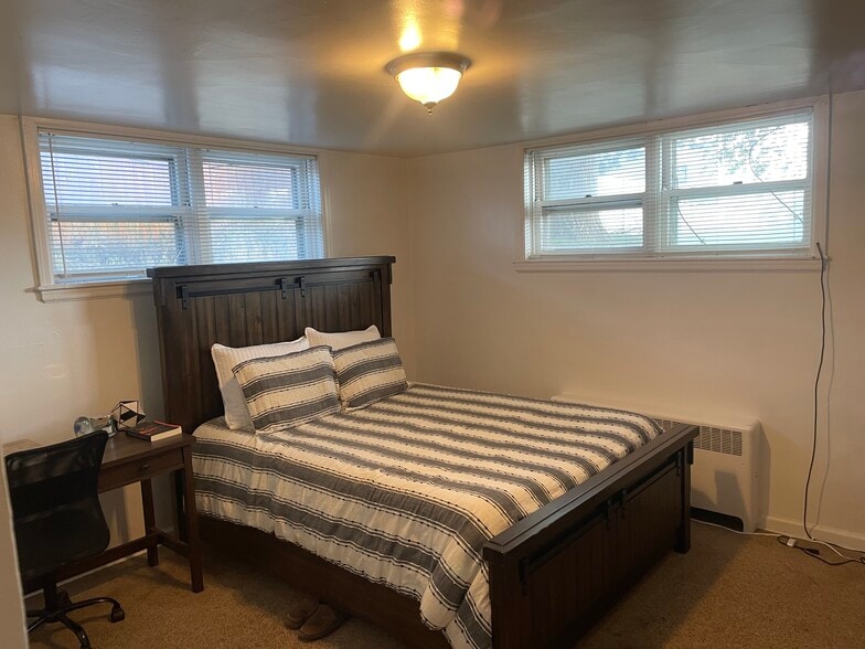 Bedroom #2 - 719 East Fremont Street