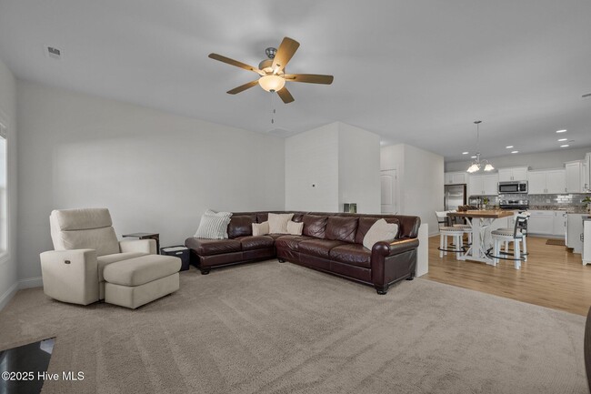 Building Photo - 430 Nantucket Trl