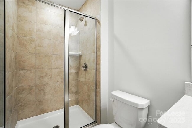 Building Photo - 5033 Westmead Ln