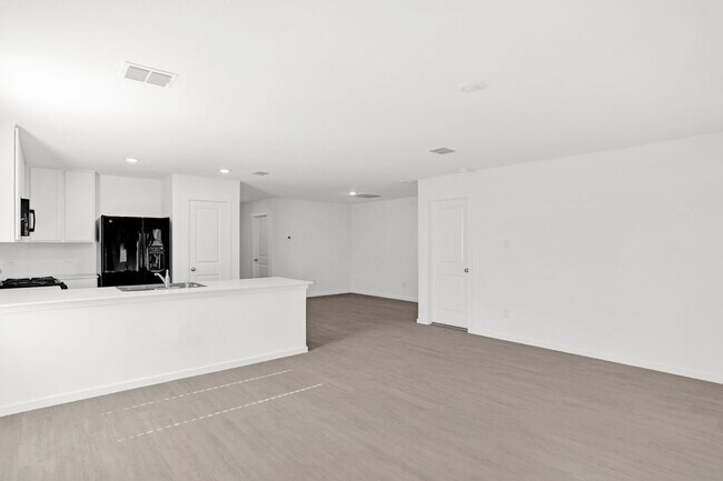 Building Photo - 1025 MacNab Dr