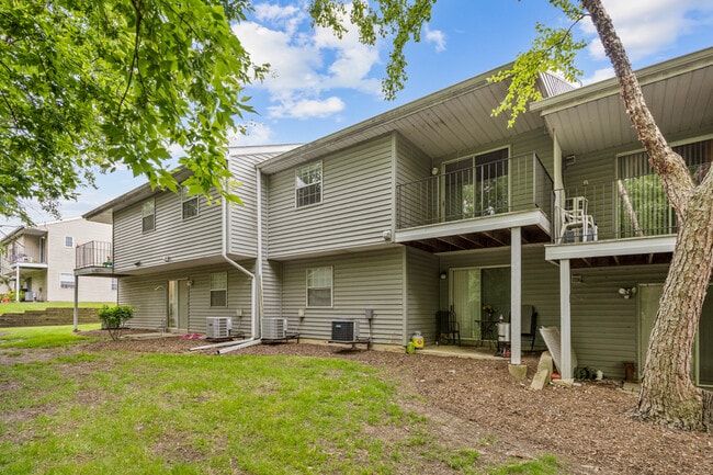 Building Photo - 27 N Victoria Ln