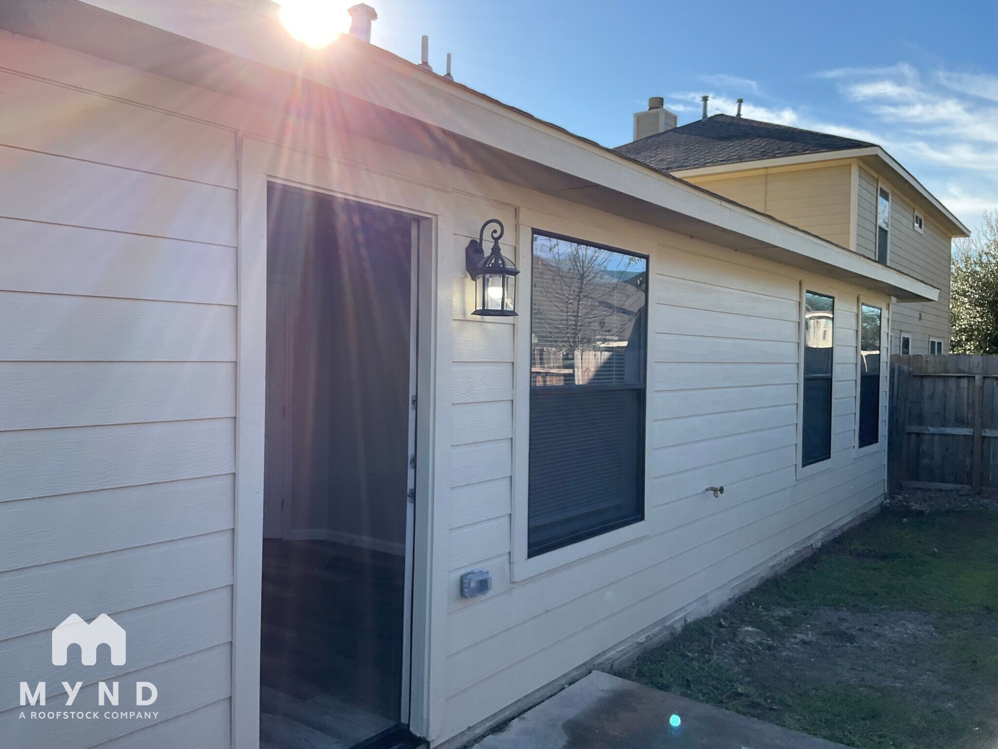 Building Photo - 6015 Barany Ct