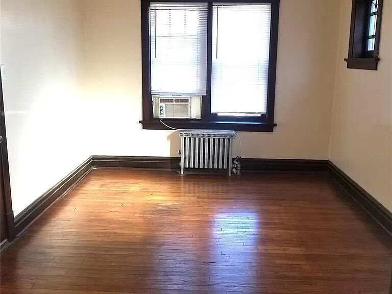 Building Photo - 3844 Wilmington Ave