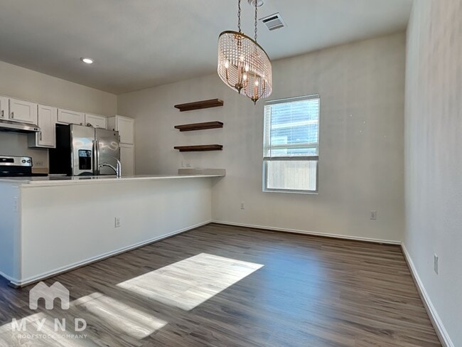 Building Photo - 128 Vulcan Dr