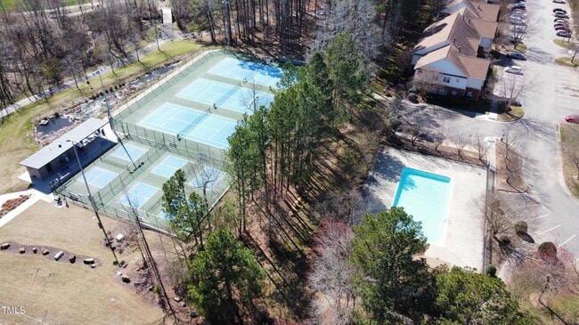 Building Photo - 2111 Kudrow Ln