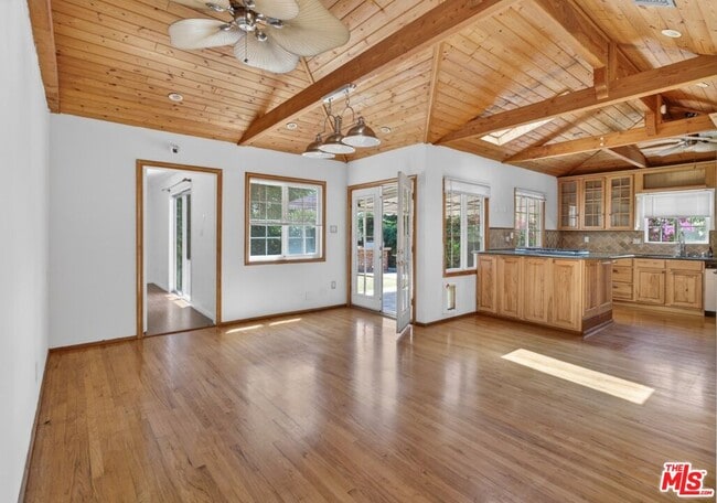 Building Photo - 626 Jamestown Rd