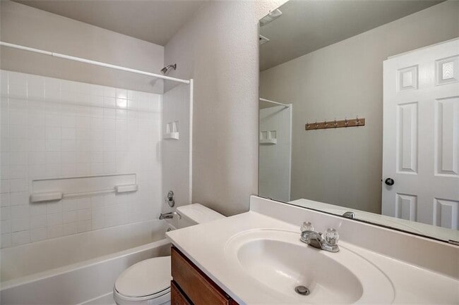 Building Photo - 1385 Cherrywood