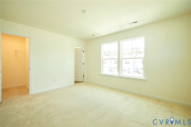 Building Photo - 214 Greenpark Rd