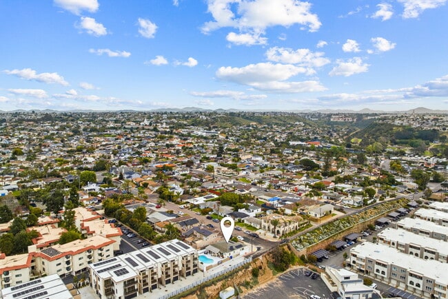 Building Photo - 1404 Lieta St