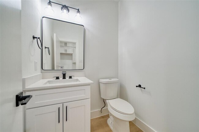 Building Photo - 7906 Duffield Ln