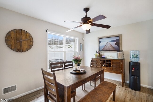 Building Photo - 29 Winding Way