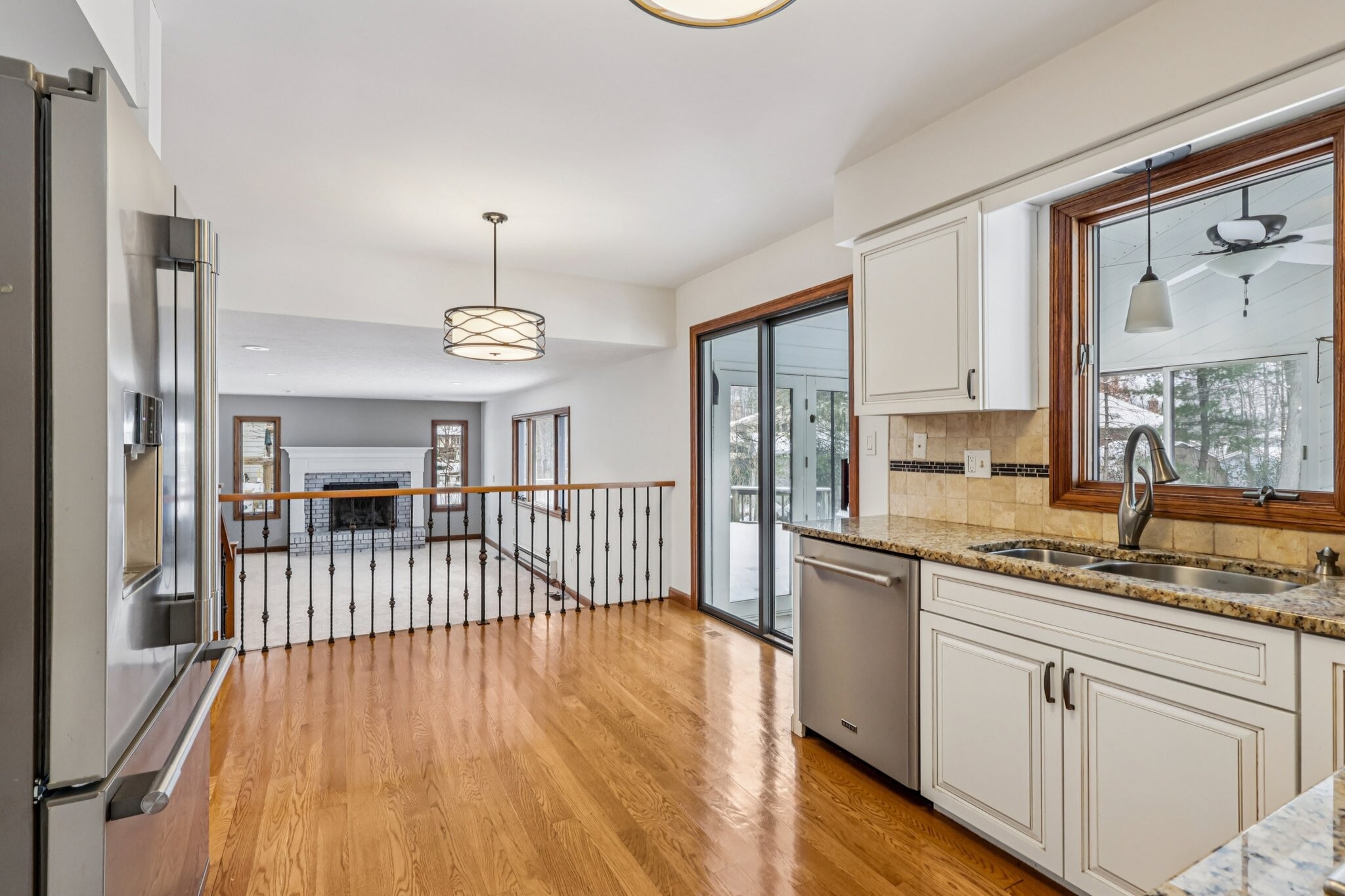 Building Photo - 6235 Sunnywood Dr