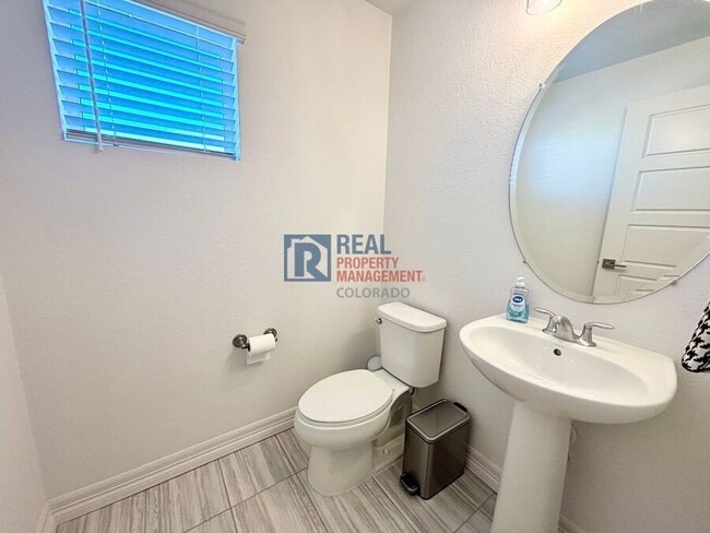 Building Photo - 4255 Cyan Cir