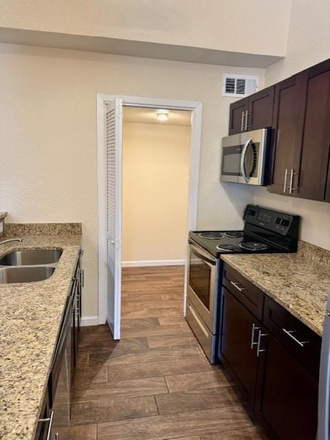 Building Photo - 1401 Summer Creek Dr