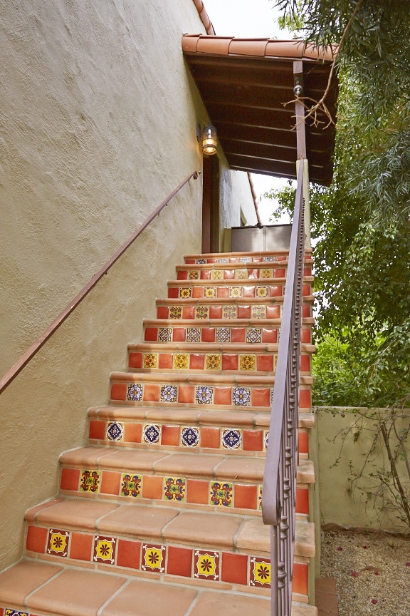 Building Photo - 2424 Tesla Ter