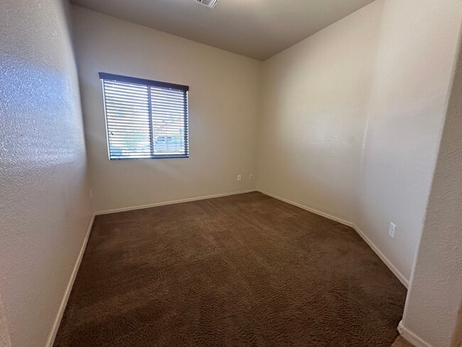 Building Photo - 1210 Paso Robles Ave