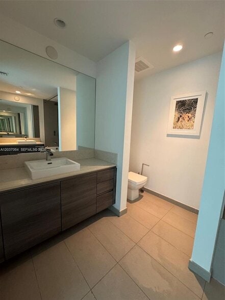 Building Photo - 1080 Brickell Ave