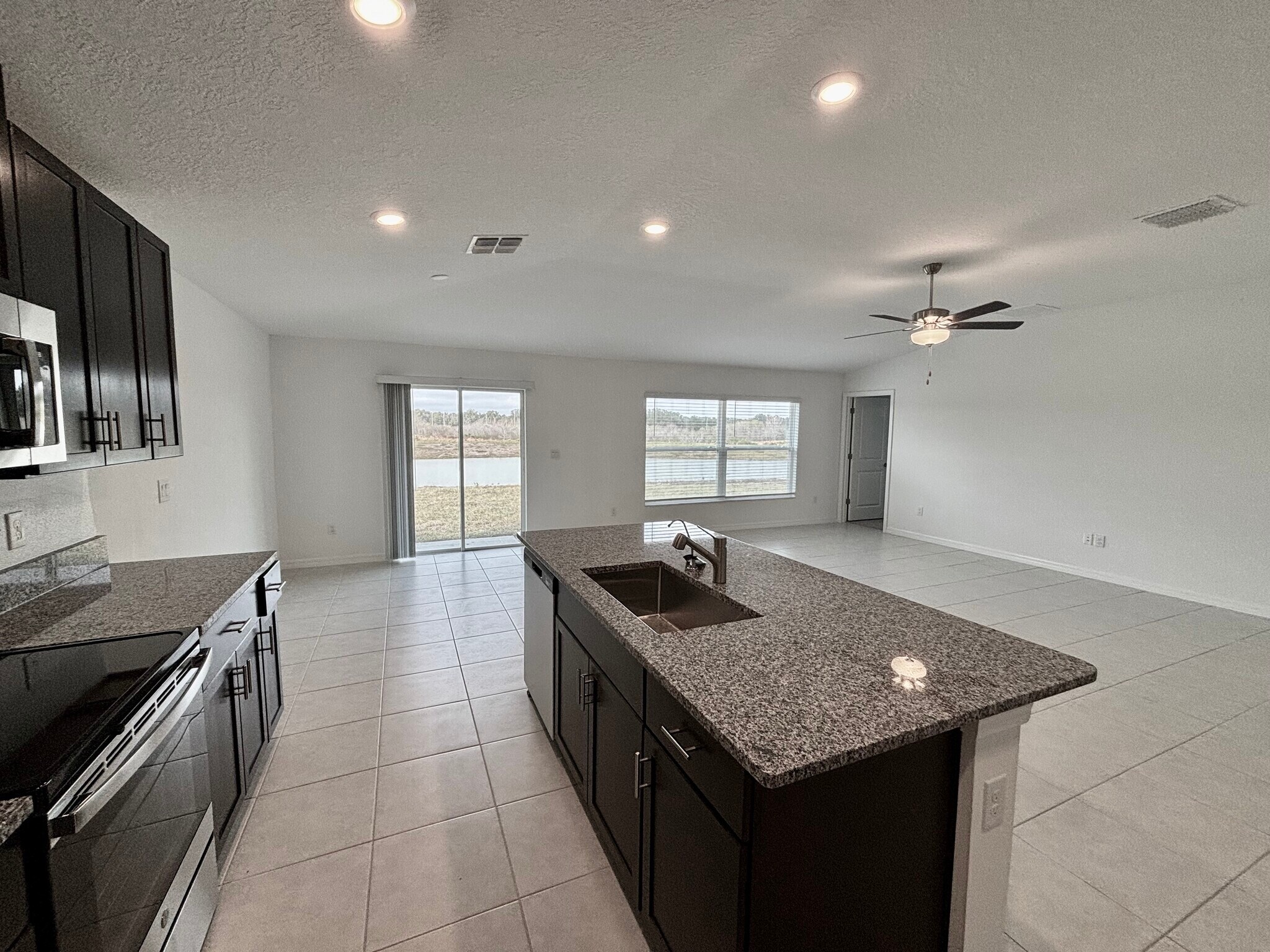 Building Photo - 11237 Linden Depot Rd