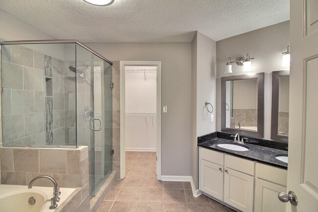 Building Photo - 244 Saybrook Cove