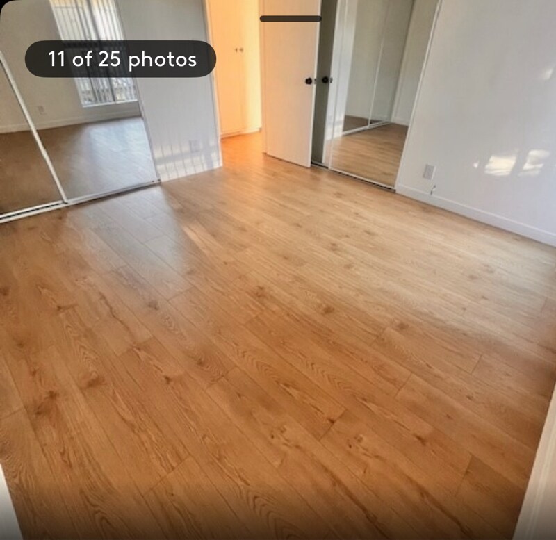 Building Photo - 20880 Ventura Blvd