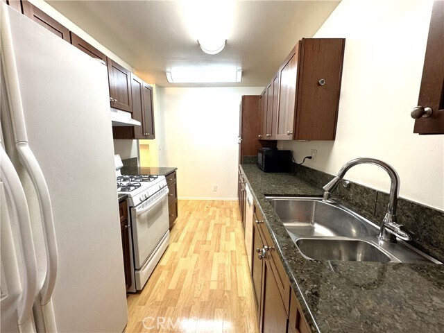Building Photo - 6345 Green Valley Cir