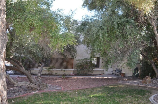 Building Photo - 2805 Tortoise Ct