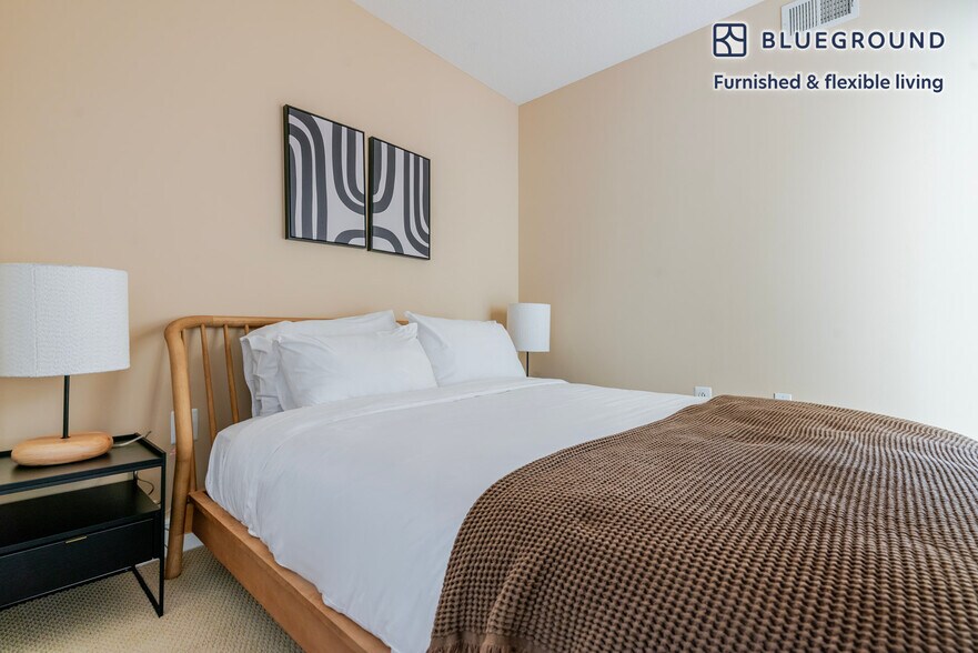 Building Photo - 415 L St NW