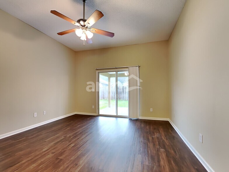 Building Photo - 2878 Spoonbill Trl