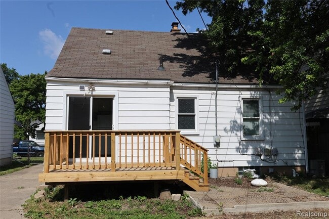 Building Photo - 27226 Lawnwood St