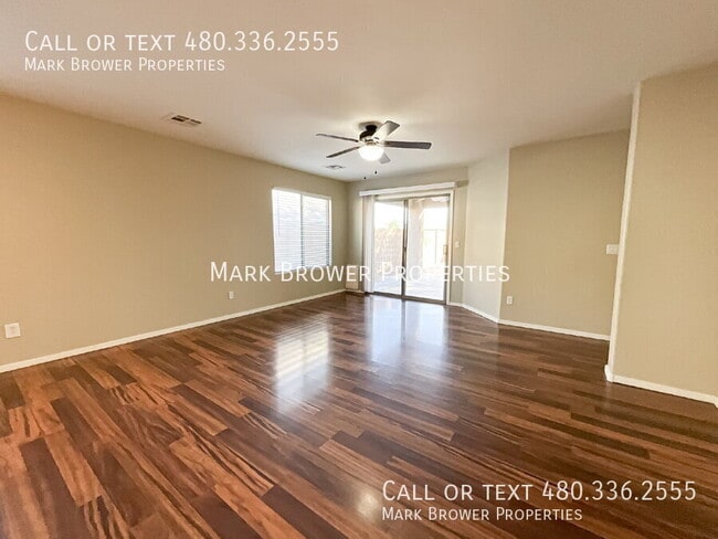 Building Photo - 1255 E Elm Rd