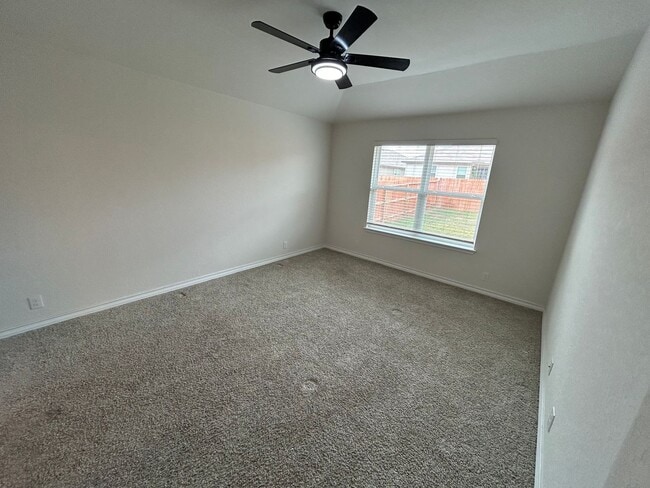 Building Photo - *COMING SOON* 3-Bedroom with Solar Panels & Resort Amenities – Pool, Gym!