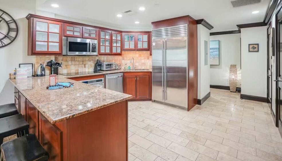 Building Photo - 4-820 Kuhio Highway-SI ID1509617P