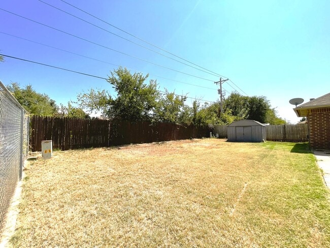 Building Photo - 5804 Republic Dr