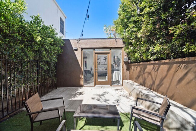 Building Photo - Stunning Furnished Mission Hills Studio w/...