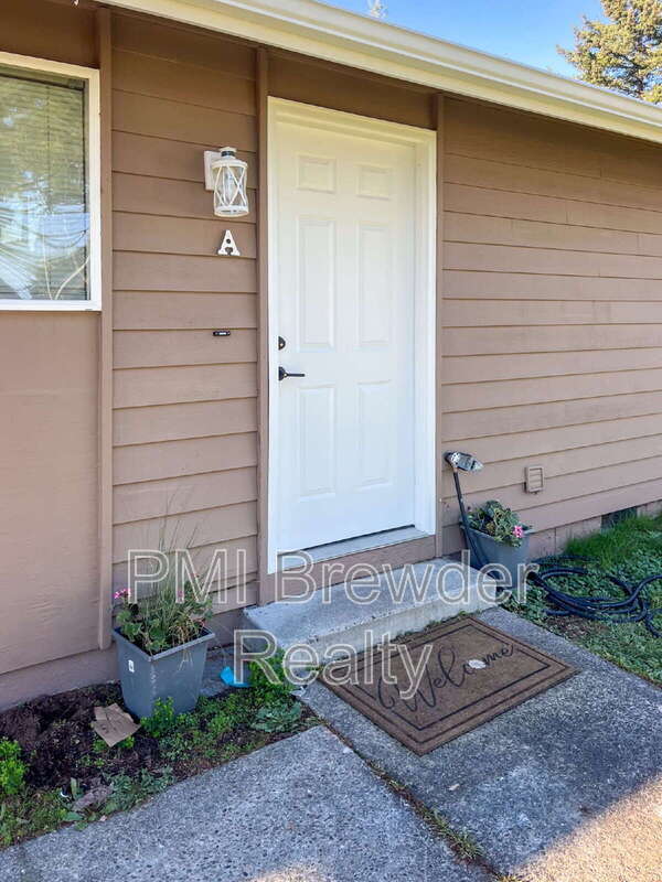 Building Photo - 9727 5th St NE