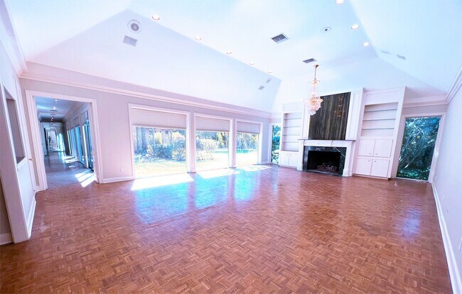 Building Photo - 19 Windermere Ln