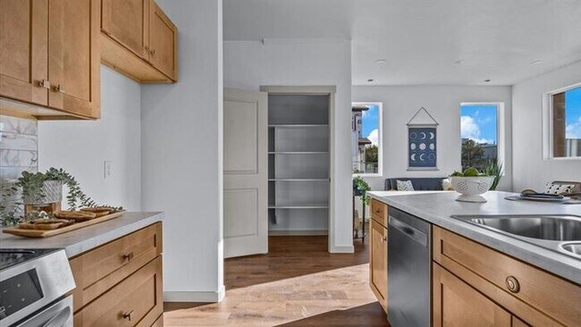 Building Photo - Brand-New Construction Townhome in Orchard Mesa!