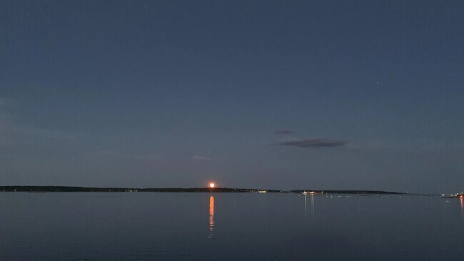 Building Photo - 220 Veranda St